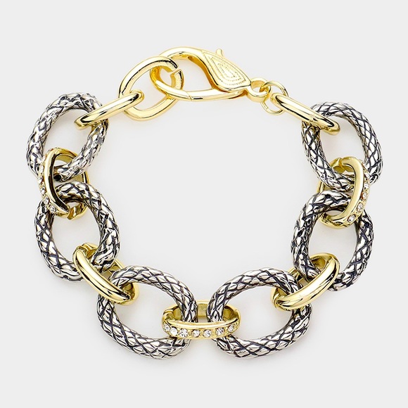 Jewelry - RHINESTONE EMBELLISHED OPEN METAL OVAL LINK BRACELET